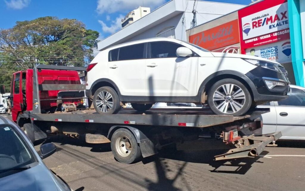 Em São Sebastião do Paraíso mulher é abordada em carro com queixa de roubo
