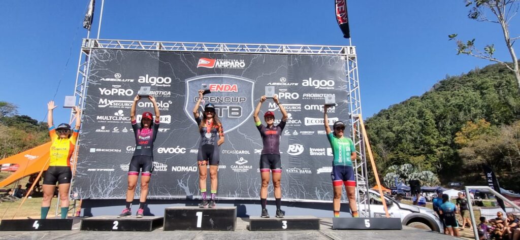 Raphaella Pelaquim de Guaranésia é vencedora de duas provas de Mountain Bike em um único final de semana
