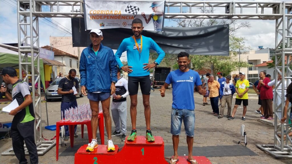 Alpinópolis recebe atletas de alto nível na Corrida da Independência