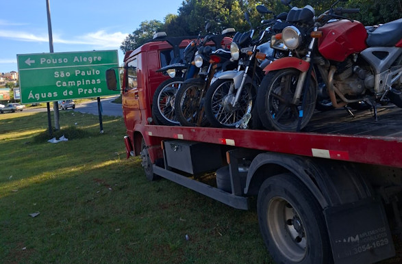 PM Rodoviária remove sete motos e aplica 38 autuações durante operação em Poços de Caldas