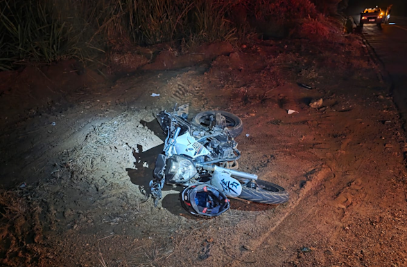 Colisão entre moto e dois carros deixa feridos na MGC-491 entre Itamogi e Monte Santo de Minas