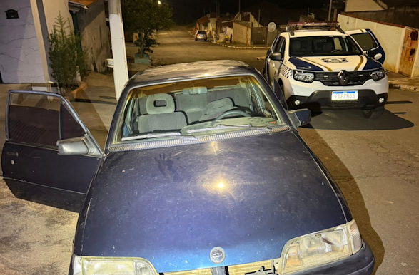GCM de Guaxupé apreende veículo e encontra cocaína após perseguição durante a madrugada