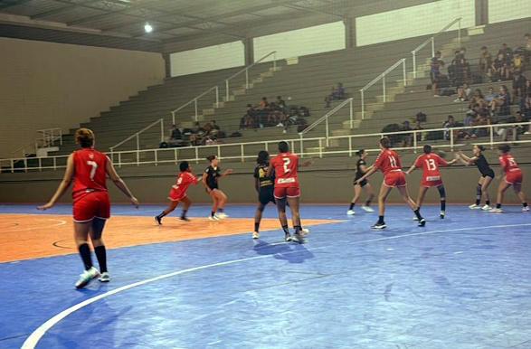 Guaxupé sedia Campeonato Mineiro Juvenil de Handebol Masculino e Feminino